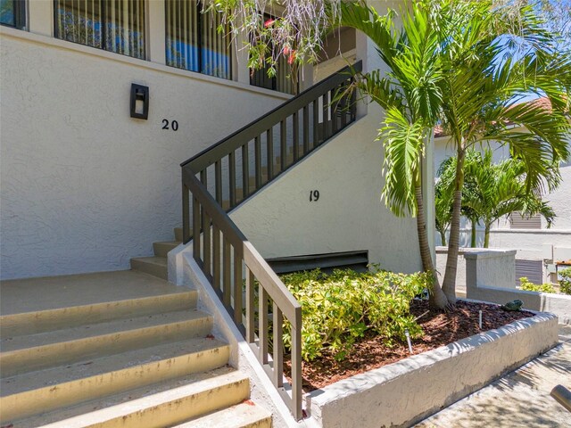 1801 Mariner Dr Unit 20, Tarpon Springs, FL 34689 - photo 3