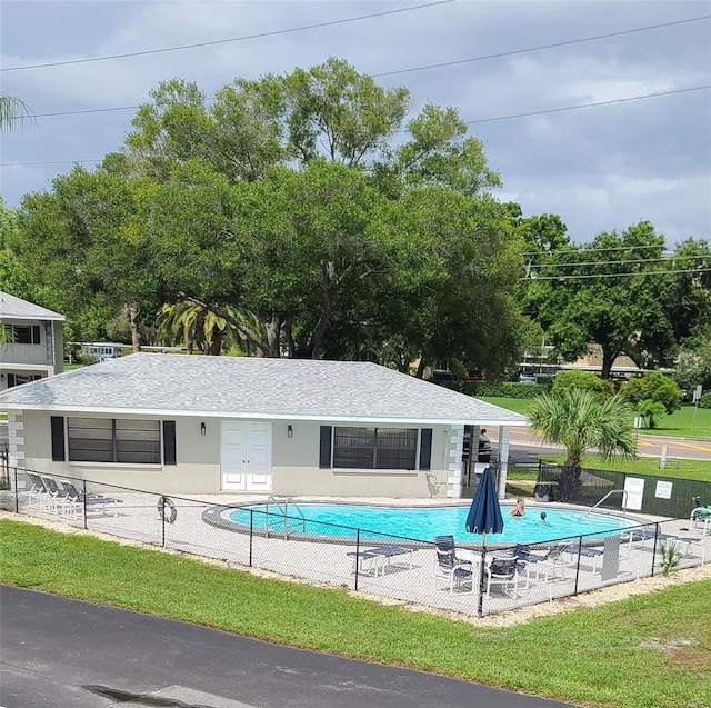 view of swimming pool featuring a patio