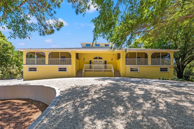 view of front of property