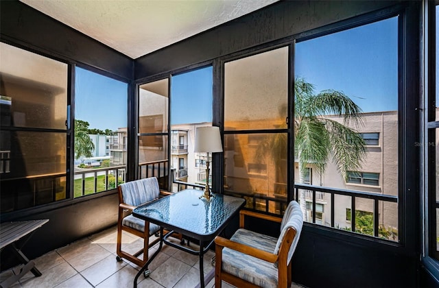 view of sunroom / solarium