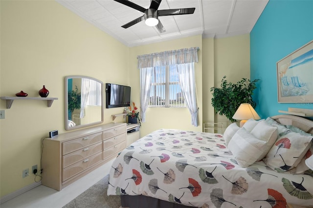 bedroom with carpet flooring and ceiling fan