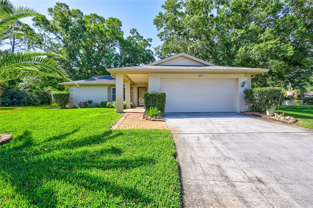 Listing photo 2 for 2875 Lomond Dr, Palm Harbor FL 34684