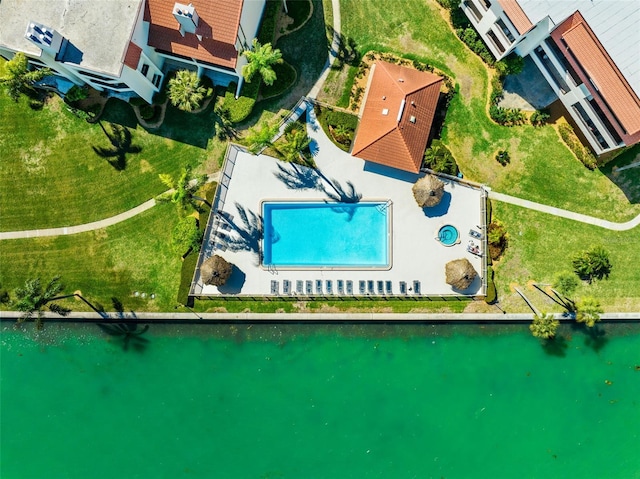 bird's eye view featuring a water view