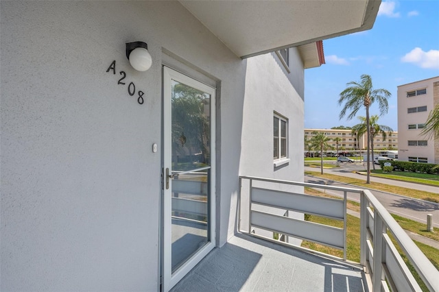 Listing photo 2 for 5660 80th St N Unit A208, Saint Petersburg FL 33709