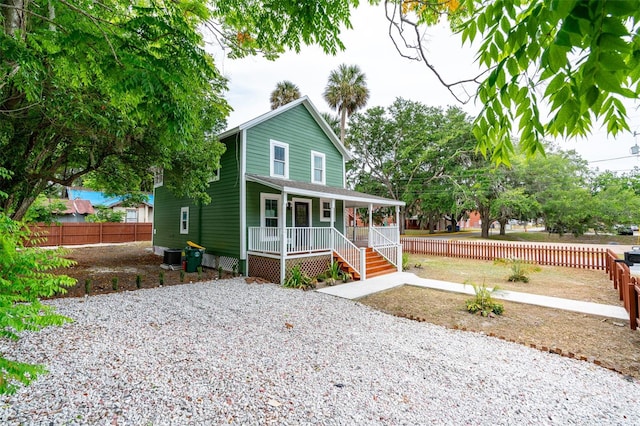 view of front of house featuring a porch