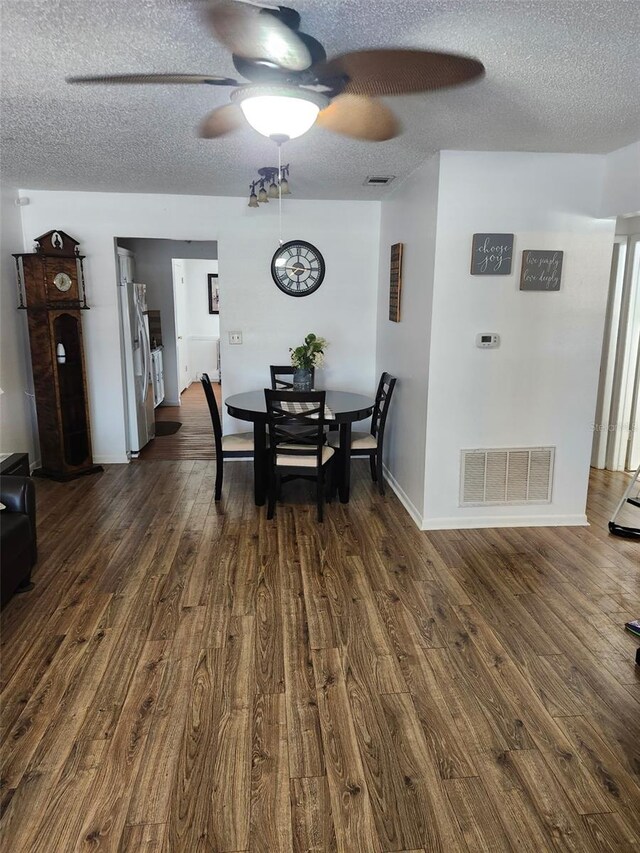 5347 81st Ln N Unit 22, Saint Petersburg, FL 33709 - photo 3