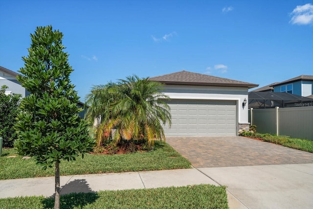 view of front facade featuring a garage