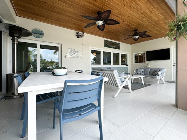 view of patio / terrace featuring an outdoor hangout area and ceiling fan