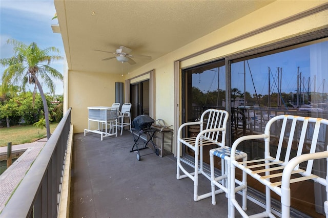 balcony with ceiling fan