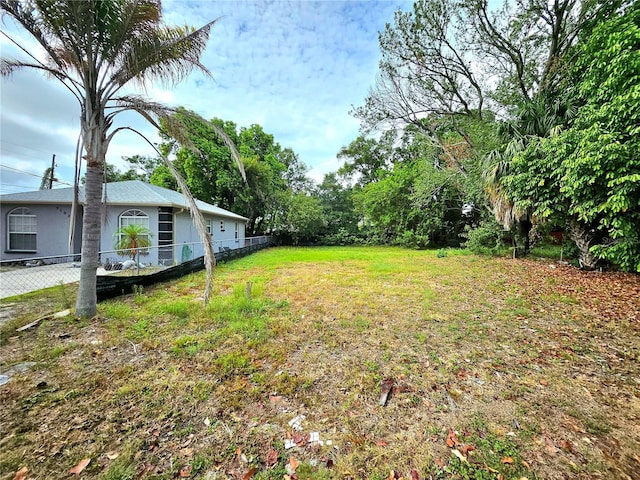 Listing photo 2 for 5106 16th Ave S, Gulfport FL 33707