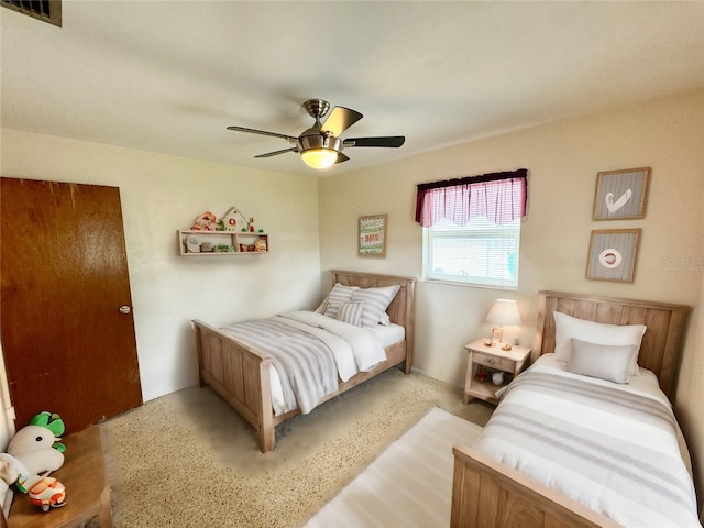 bedroom with ceiling fan