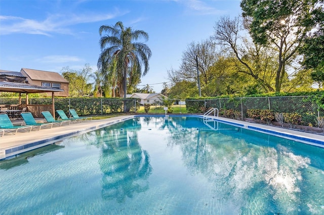 view of swimming pool