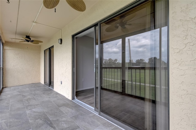 balcony with ceiling fan