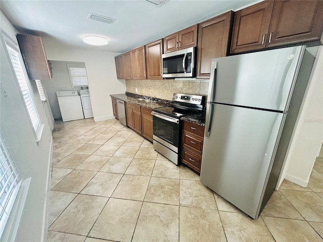 2811 Valencia Way S, Saint Petersburg, FL 33705 - photo 14