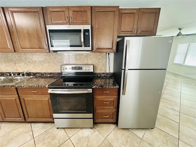 2811 Valencia Way S, Saint Petersburg, FL 33705 - photo 15