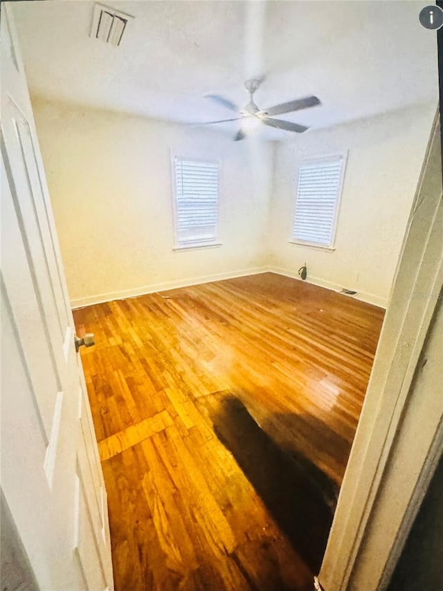 2811 Valencia Way S, Saint Petersburg, FL 33705 - photo 18