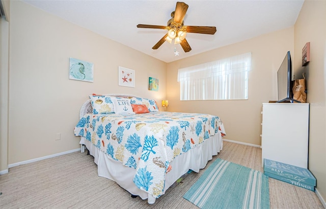 bedroom with ceiling fan