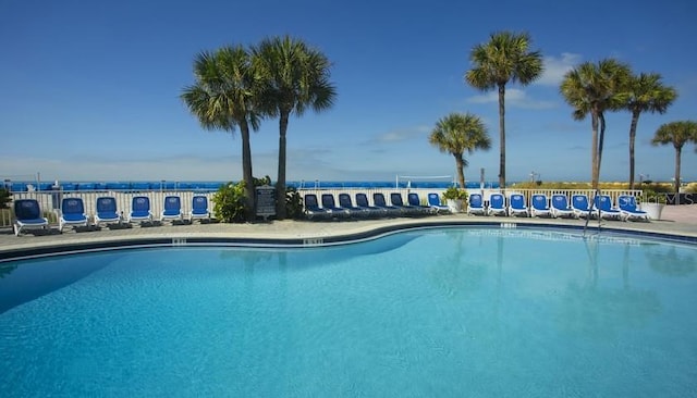 view of swimming pool