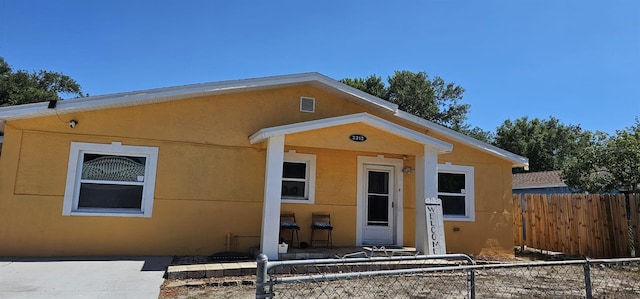 view of front of house