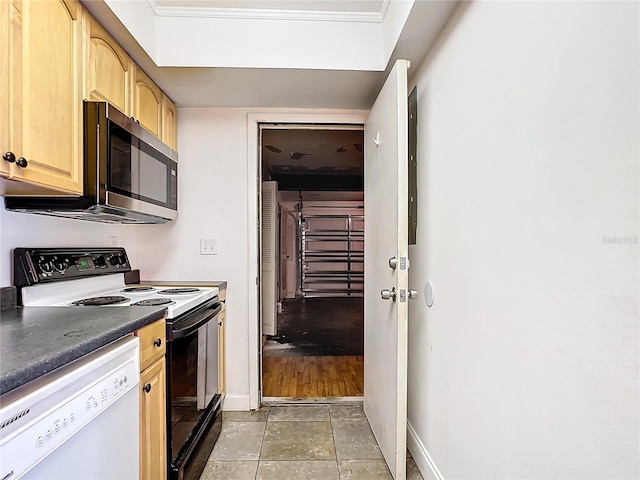 kitchen featuring dishwasher, light brown cabinets, range with electric cooktop, and ornamental molding