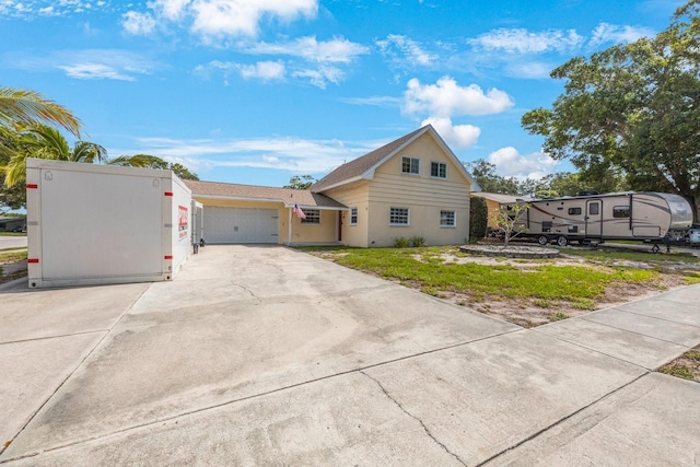 view of front of house featuring a garage