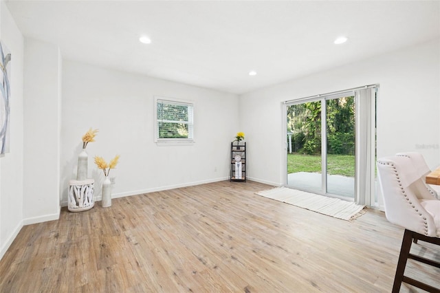 508 Brooker Rd, Brandon, FL 33511 - spare room with recessed lighting, baseboards, and wood-type flooring