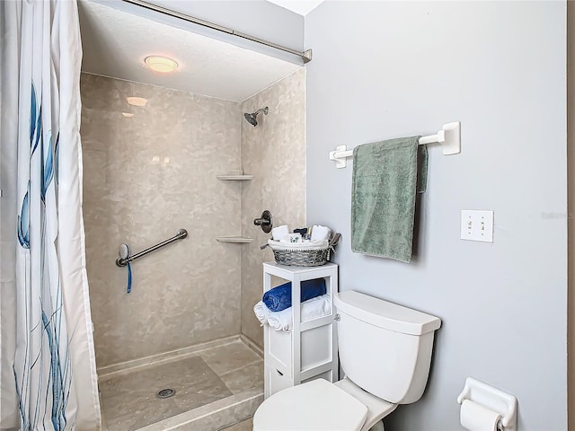11247 Corey Pavin Ln, San Antonio, FL 33576 - bathroom featuring a tile shower and toilet