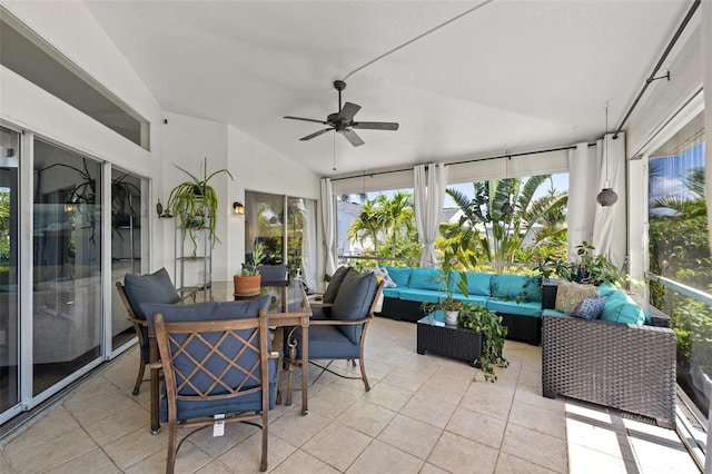 sunroom / solarium with ceiling fan