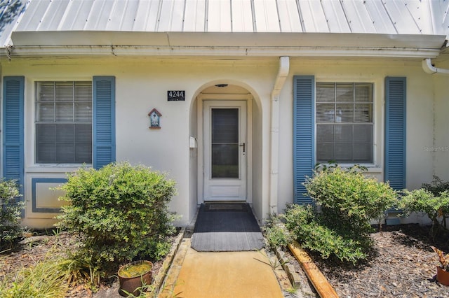 view of property entrance