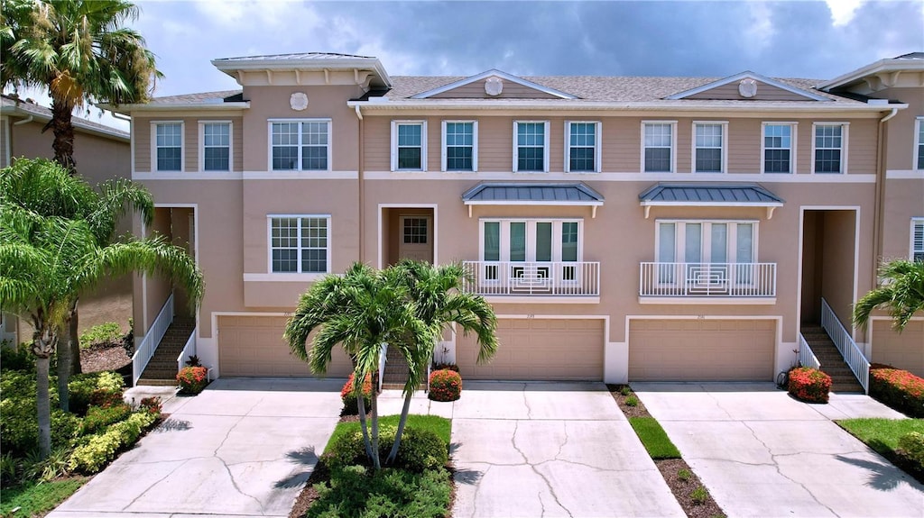 view of front of property featuring a garage