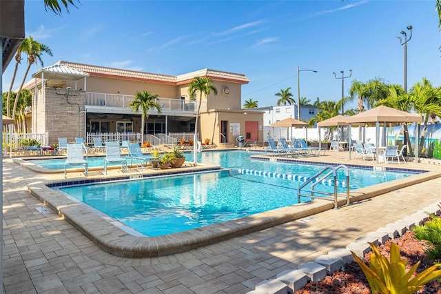 3128 59th St S Unit 214, Gulfport, FL 33707 - community pool with a patio