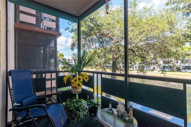 sunroom featuring a healthy amount of sunlight