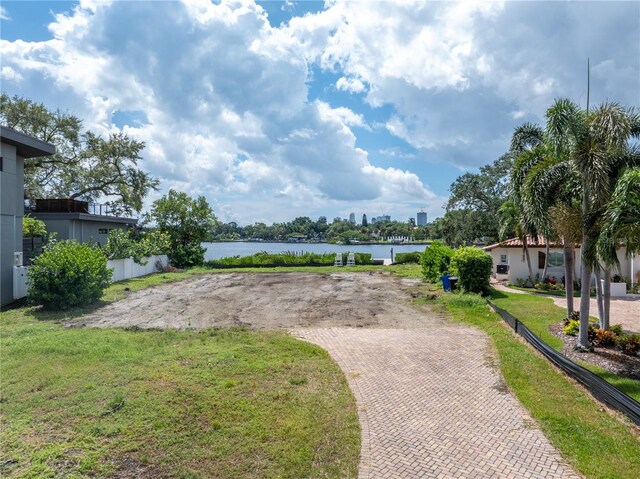 1026 Monterey Blvd NE, Saint Petersburg, FL 33704 - photo 6
