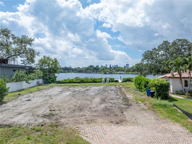 1026 Monterey Blvd NE, Saint Petersburg, FL 33704 - photo 7