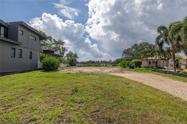 1026 Monterey Blvd NE, Saint Petersburg, FL 33704 - photo 8