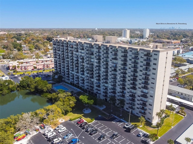 bird's eye view with a water view