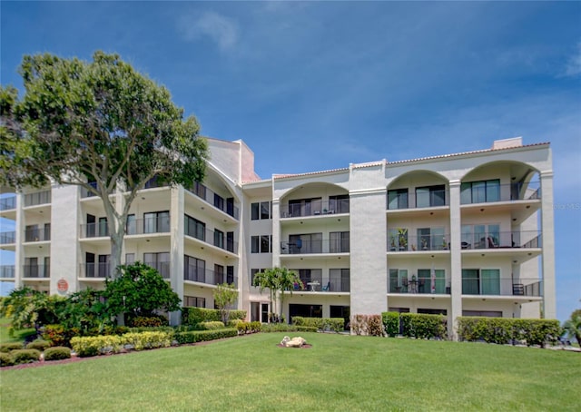 view of building exterior