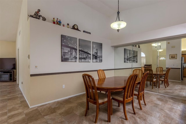 dining room featuring an inviting chandelier