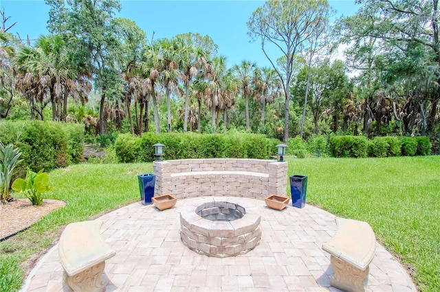 view of patio featuring an outdoor fire pit