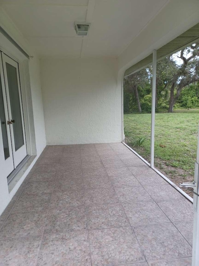 view of unfurnished sunroom