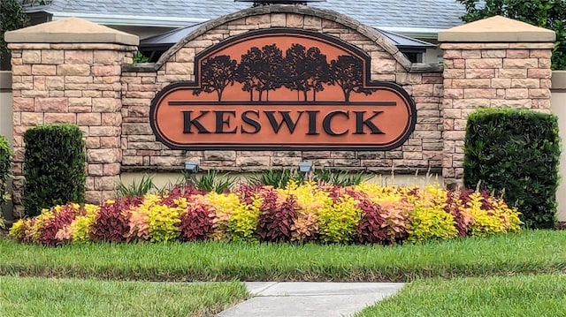 view of community / neighborhood sign