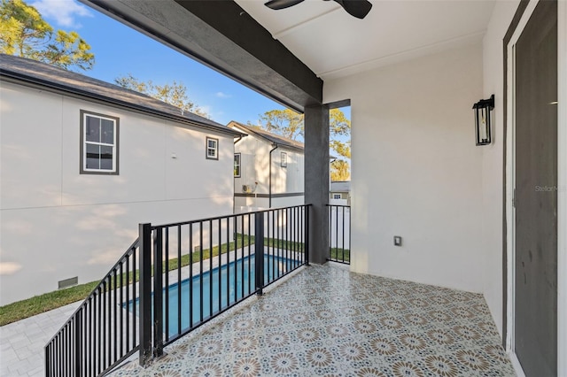 balcony with ceiling fan