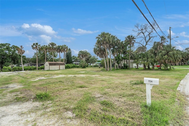 Listing photo 3 for 724 Seminole Blvd, Tarpon Springs FL 34689