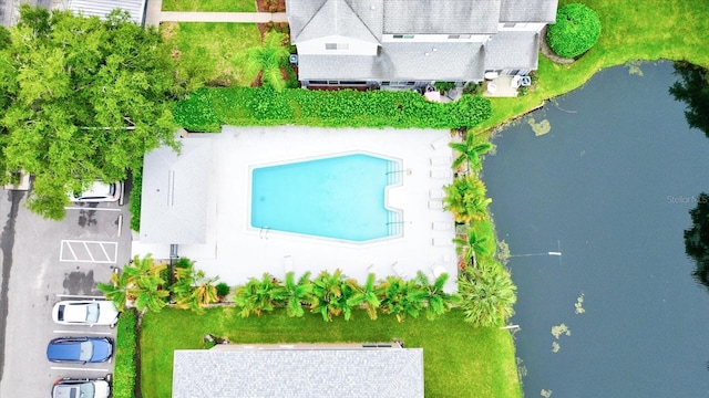 bird's eye view with a water view