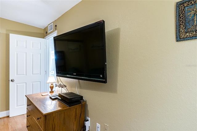 room details with hardwood / wood-style floors