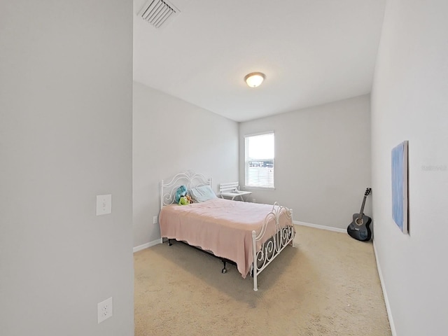 bedroom with carpet flooring