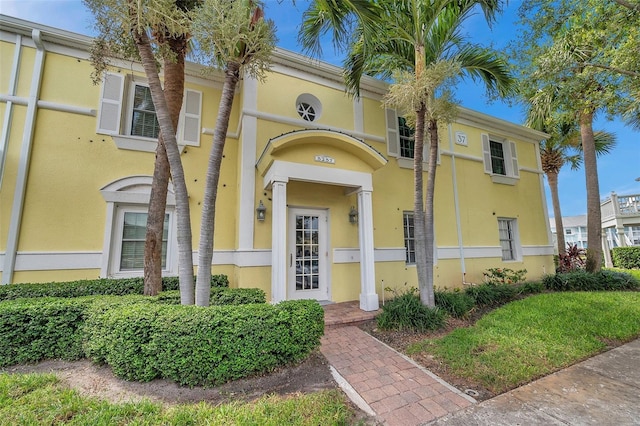 view of front of property with stucco siding