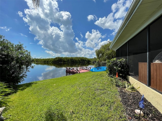 view of yard featuring a water view