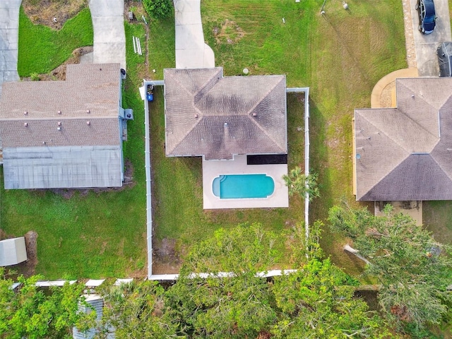 831 Searcy Ave, Sarasota, FL 34237 - bird's eye view of a pool area