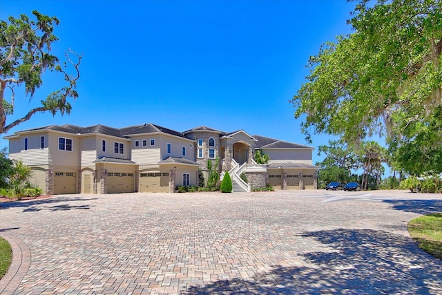 view of front facade with a garage